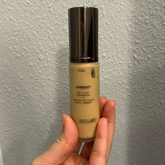 HOURGLASS SOFT GLOW FOUNDATION AMBIENT 7 SEPHORA ULTA MAKEUP - Picture 1 of 2